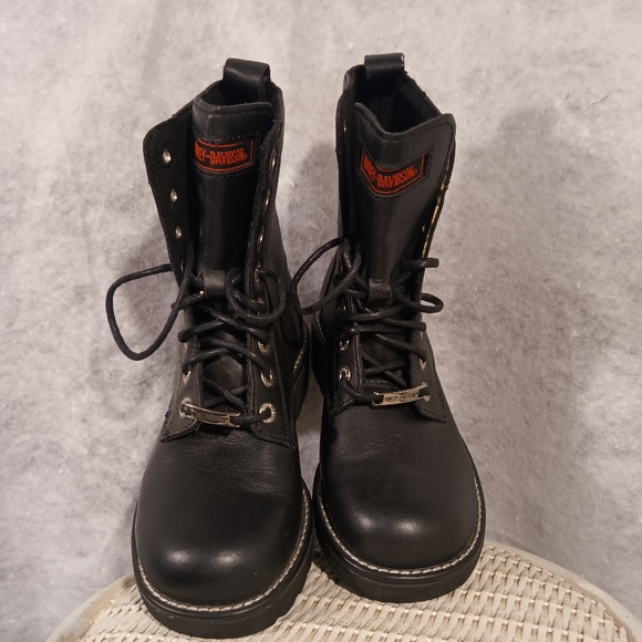 Harley-Davidson Shoes - EUC women's Harley Davidson boots